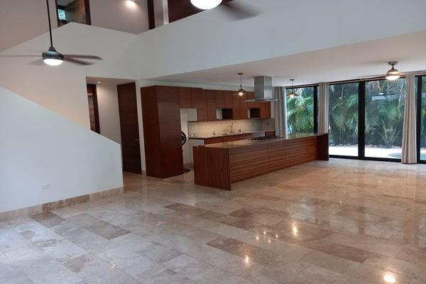 Foto de inmueble en chuburna, Col. Chuburna de Hidalgo C.P. 97205, Mérida