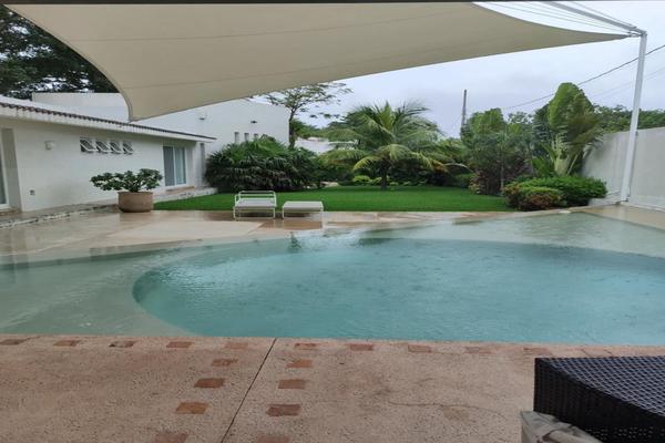 Foto de inmueble en Club de Golf La Ceiba, Col. Las Américas C.P. 97302, Mérida