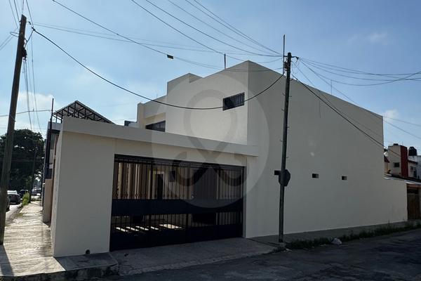 Foto de inmueble en Colonial Chuburná, Col. Águilas Chuburna C.P. 97215, Mérida