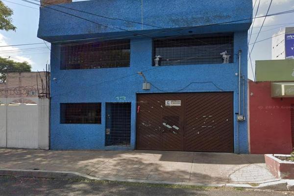Foto de inmueble en A una cuadra de Constituyentes, Col. Daniel Garza C.P. 11830, Miguel Hidalgo
