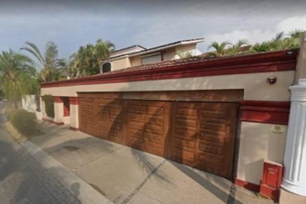 Foto de inmueble en Calle Pelícanos, Col. Marina Vallarta C.P. 48335, Puerto Vallarta