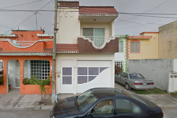 Foto de inmueble en Paseo Las Barras  #34, Col. Laguna Real C.P. 91790, Veracruz