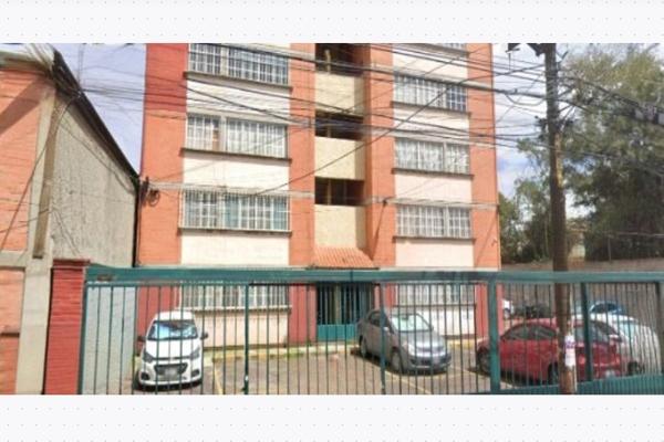 Foto de inmueble en Calle Uno 87 #87, Col. Agrícola Pantitlan C.P. 08100, Iztacalco