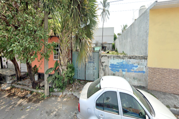 Foto de inmueble en Sahop 5 #5, Col. Joyas de Mocambo (Granjas los Pinos) C.P. 94298, Boca del Río