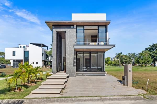 Foto de inmueble en Boulevard La Fronda #87, Col. Deportiva C.P. 63735, Bahía de Banderas