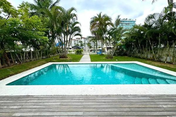 Foto de inmueble en Condomunious Puerto Iguana #137Int. villa 12, Col. Marina Vallarta C.P. 48335, Puerto Vallarta