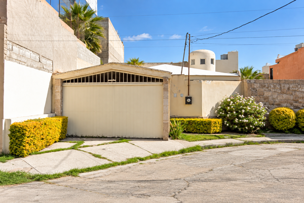 Foto de inmueble en Del Embrujo 480, Residencial Campestre la Rosita, 27250 Torreón, Coah. #480, Col. Palmas la Rosita C.P. 27250, Torreón
