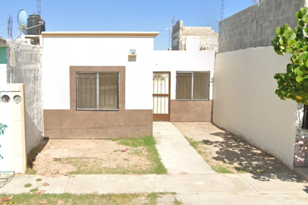 Foto de inmueble en Sis emas #9346, Col. Villas Universidad C.P. 27087, Torreón