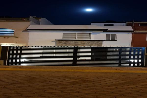 Foto de inmueble en Av Orion Nte 712, Floresta, 72825 San Bernardino Tlaxcalancingo, Pue. #s/n, Col. Geovillas Santa Clara Sección I y II C.P. 72825, San Andrés Cholula