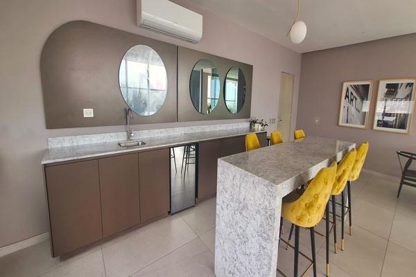 Foto de inmueble en Avenida Constitución 2050 #s/n, Col. La Finca C.P. 64000, Monterrey