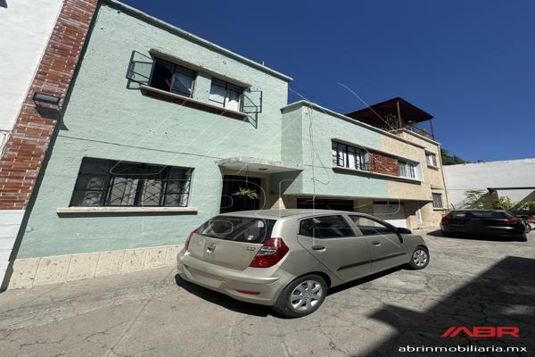 Foto de inmueble en Calle Mexicaltzingo  #2034, Col. Lafayette C.P. 44150, Guadalajara