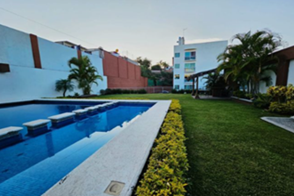 Foto de inmueble en Boulevard Gustavo Díaz Ordaz, Col. San Miguel Acapantzingo C.P. 62446, Cuernavaca