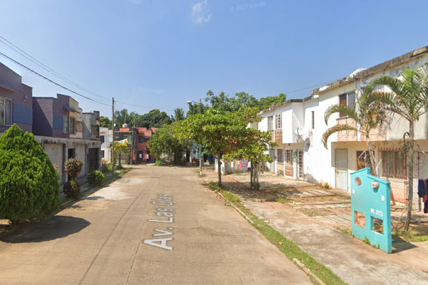 Foto de inmueble en Avenida Las Olas #s/nInt. 00, Col. Residencial las Olas C.P. 96343, Cosoleacaque