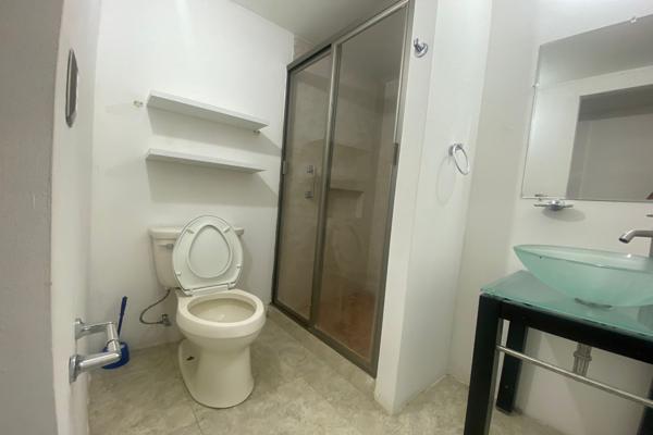 Foto de inmueble en Avenida Colegio Militar, Col. Coatzacoalcos Centro C.P. 96400, Coatzacoalcos