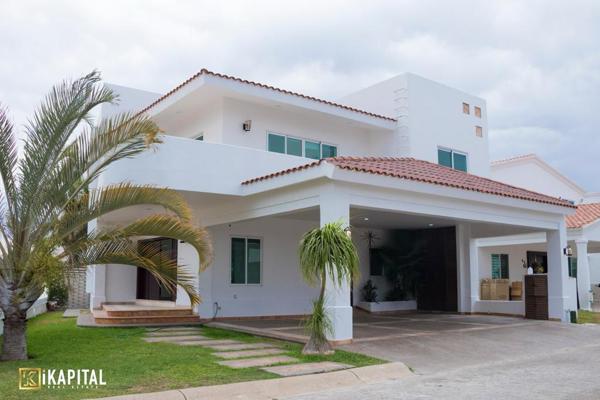 Foto de inmueble en Diamante 6102 #6102, Col. Marina Mazatlán C.P. 82103, Mazatlán