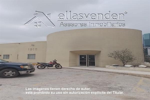 Foto de inmueble en AarÃ³n SÃ¡enz Garza #1904, Col. Colinas del Valle C.P. 64650, Monterrey