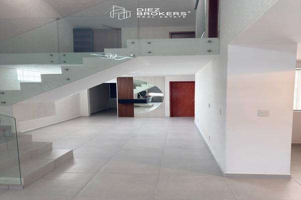 Foto de inmueble en Abedules, Col. Los Pinos C.P. 45200, Zapopan