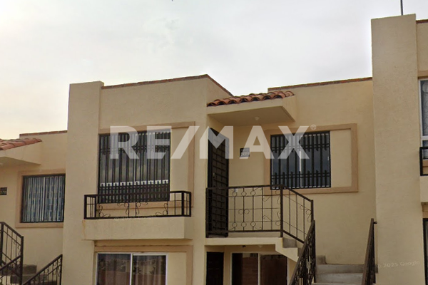 Foto de inmueble en Abeto, Col. Cima Serena C.P. 45685, El Salto