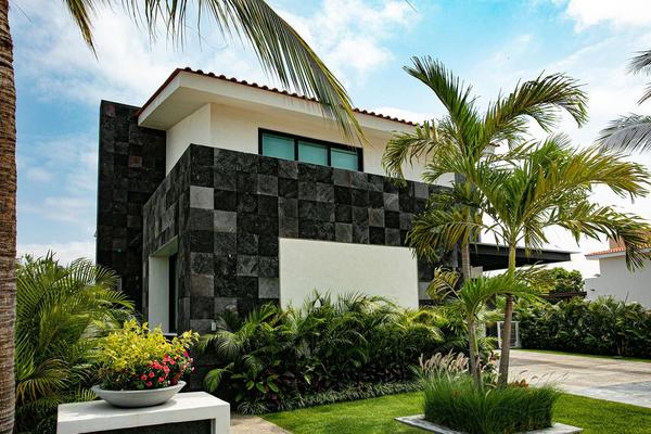 Foto de inmueble en Acacia #135, Col. Ramón Larios C.P. 63730, Bahía de Banderas