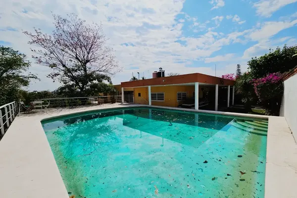 Foto de inmueble en Acatlipa, Col. Acatlipa Centro C.P. 62586, Temixco