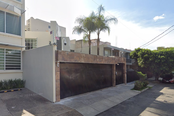 Foto de inmueble en PROVICENCIA  #15 , Col. Providencia 3a Secc C.P. 44630, Guadalajara