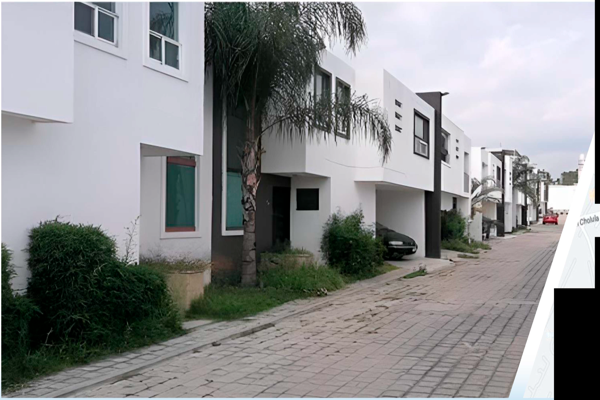 Foto de inmueble en Calle Atlaco, Col. Residencial Torrecillas C.P. 72775, San Pedro Cholula