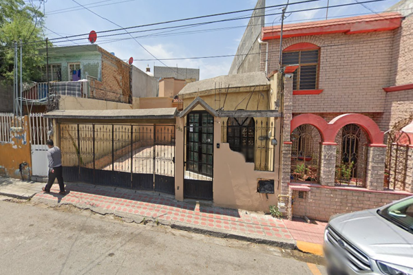 Foto de inmueble en ATENEO  #896, Col. Saltillo Centro C.P. 25000, Saltillo