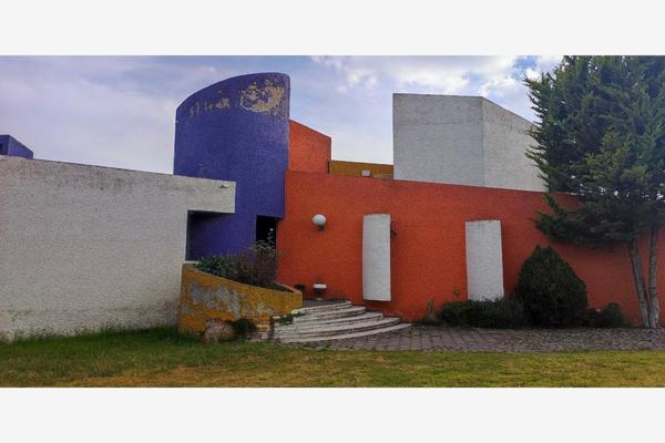 Foto de inmueble en Adolfo Lopez Mateos #117, Col. San Miguel Zinacantepec C.P. 51350, Zinacantepec