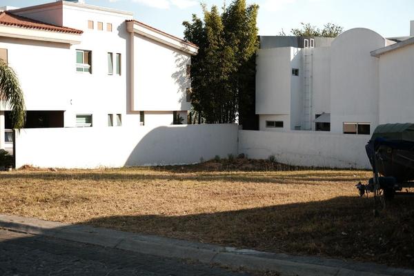 Foto de inmueble en Adolfo López Mateos, Col. El Manantial C.P. 45645, Tlajomulco de Zúñiga