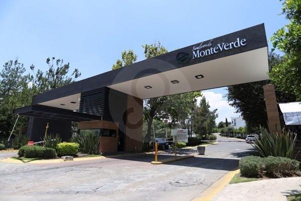Foto de inmueble en ADOLFO LOPEZ MATEOS SUR null, Col. Fraccionamiento Vista Sur Residencial C.P. 45640, Tlajomulco de Zúñiga