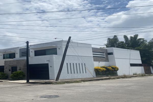 Foto de inmueble en  , Col. Adolfo Ruiz Cortines C.P. 92880, Tuxpan