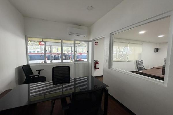 Foto de inmueble en Av Mariano Otero  #435, Col. Moderna C.P. 44190, Guadalajara