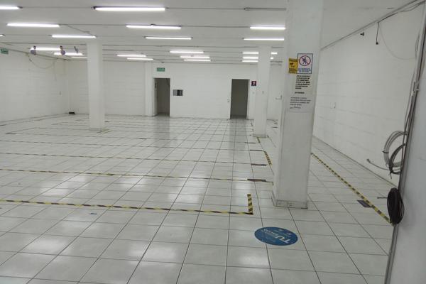 Foto de inmueble en Av. Primero de Mayo, Centro Urbano, Cuautitlán Izcalli, Méx., Col. Cuautitlán Izcalli Centro Urbano C.P. 54700, Cuautitlán Izcalli