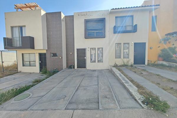 Foto de inmueble en Vista del Valle 1080, Tlaquepaque, Las Terrazas, 45599 San Pedro Tlaquepaque, Jal. #1080Int. 2, Col. Las Terrazas Residencial C.P. 45599, San Pedro Tlaquepaque