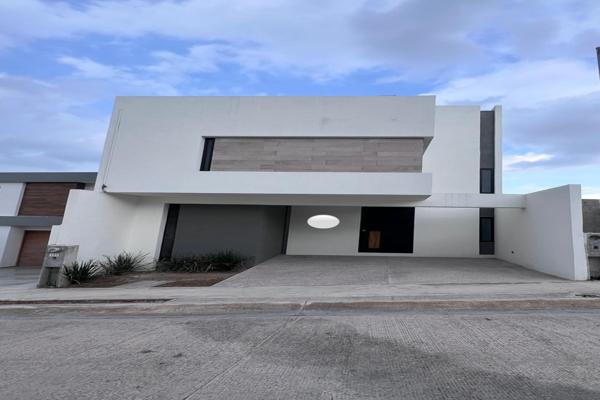 Foto de inmueble en Avenida Fuerteventura #corralejoInt. 161, Col. Capulines C.P. 78413, San Luis Potosí