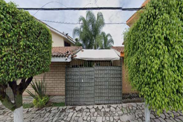Foto de inmueble en Paseo de los Burgos, Col. Brisas C.P. 62584, Temixco