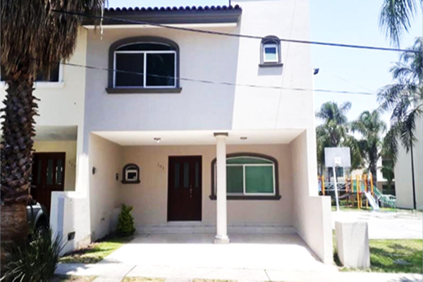 Foto de inmueble en Avenida Valle de San Isidro 184 #184, Col. Valle de San Isidro C.P. 45133, Zapopan