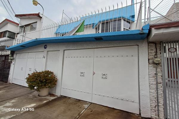 Foto de inmueble en Petrolera Taxqueña, Ciudad de México, CDMX, Col. Taxqueña C.P. 04280, Coyoacán