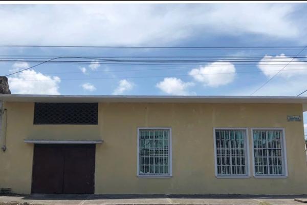 Foto de inmueble en Av. Jiménez & C. Juan Soto, Zona Centro, 91700 Veracruz, Ver., Col. Veracruz Centro C.P. 91700, Veracruz