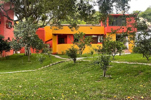 Foto de inmueble en  , Col. Ahuatepec C.P. 62300, Cuernavaca