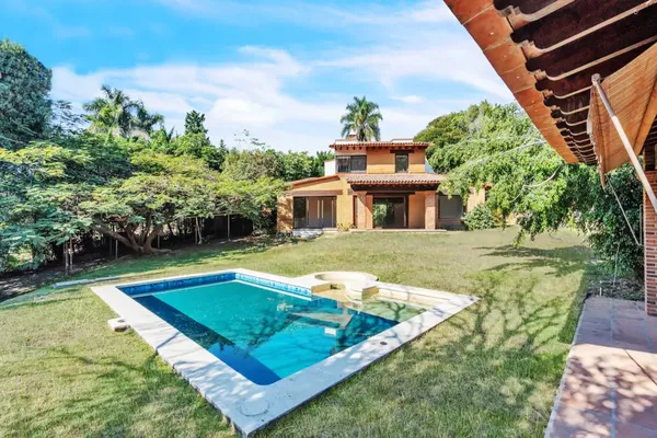 Foto de inmueble en  , Col. Ahuatepec C.P. 62300, Cuernavaca