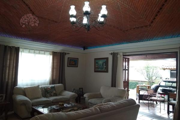 Foto de inmueble en  , Col. Ahuatlán Tzompantle C.P. 62130, Cuernavaca