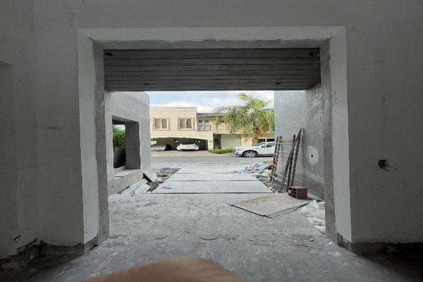Foto de inmueble en Ahuehuete, Col. Valle Alto C.P. 64989, Monterrey