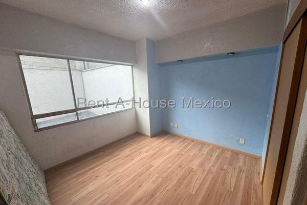 Foto de inmueble en  , Col. Ahuehuetes Anahuac C.P. 11450, Miguel Hidalgo