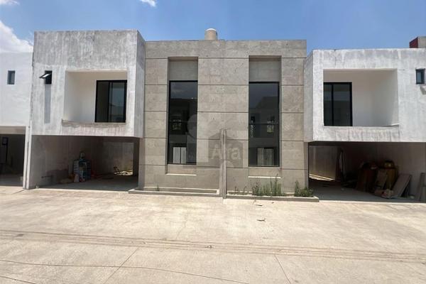 Foto de inmueble en Alazanes #1, Col. San Miguel Zacango C.P. 50265, Toluca