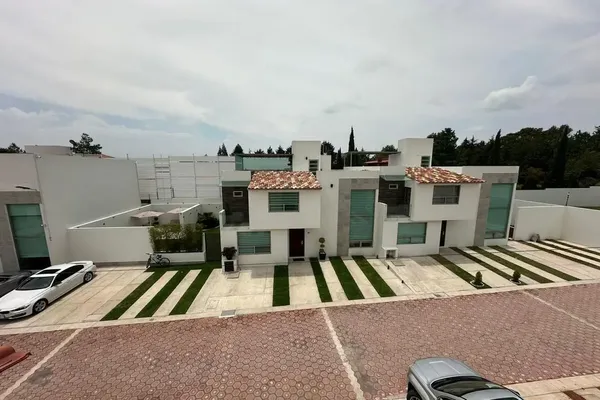Foto de inmueble en ALAZANES, Col. San Miguel Zacango C.P. 50265, Toluca