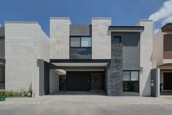 Foto de inmueble en  , Col. Albareda Residencial C.P. 25204, Saltillo