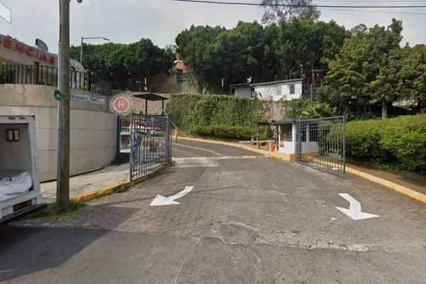 Foto de inmueble en ALBERT EINSTEIN #000, Col. Paseo de las Lomas C.P. 01330, Álvaro Obregón