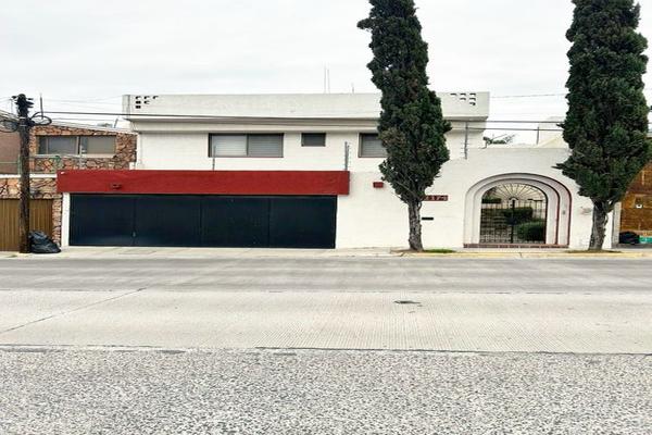 Foto de inmueble en Alberta #2174, Col. Colomos Providencia C.P. 44660, Guadalajara