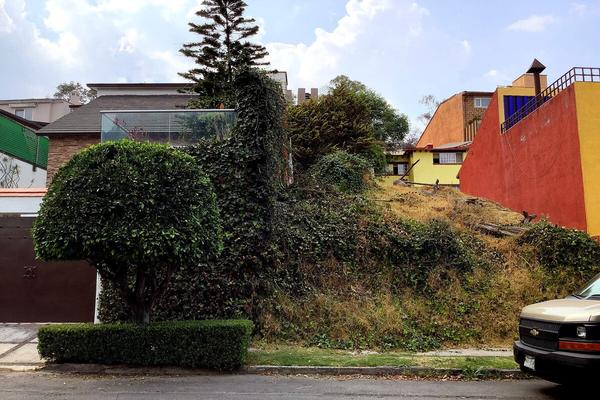 Foto de inmueble en ALBERTO EINSTEIN, Col. Paseo de las Lomas C.P. 01330, Álvaro Obregón